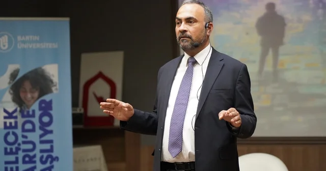 Rektör Akkaya lise öğrencilerine etkili dinleme yöntemlerini anlattı Bartın Haberleri