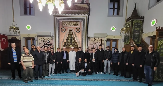 Bilecik te KYK öğrencileri sabah namazında buluştu Bilecik Haberleri