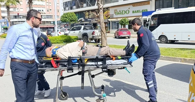 Aynı istikamette ilerlerken çarpışan motosikletlerden biri devrildi: 1 yaralı Antalya Haberleri