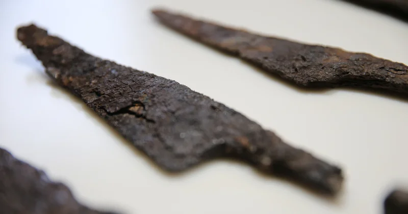 Hadrianopolis Antik Kenti nde 1500 yıllık bıçaklar gün yüzüne çıkarıldı