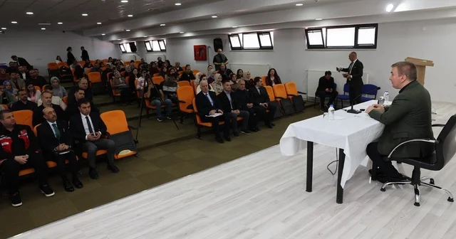 Rehber öğretmenlerle istişare toplantısı Erzincan Haberleri