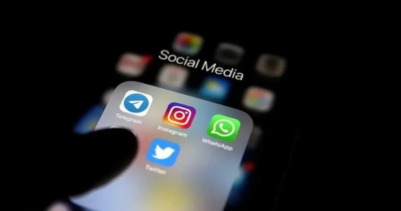 İzmir’de sanal medya paylaşımları nedeniyle 8 öğrenci gözlem altında