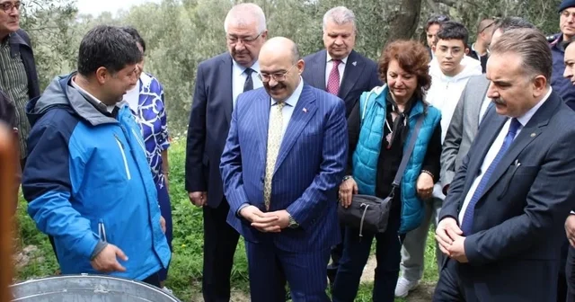 Vali Ustaoğlu, antik kenti gezerek sikke basıp sabun yaptı Balıkesir Haberleri