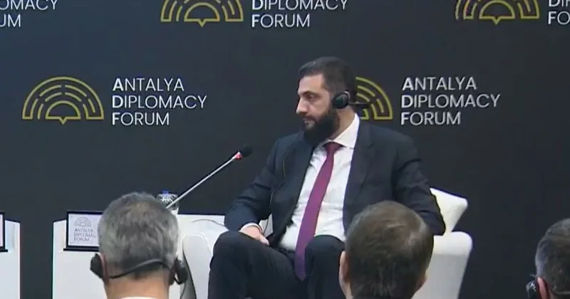 Antalya Diplomasi Forumu nda konuşan Suriye Cumhurbaşkanı Şara: Suriye de toprak bütünlüğünü sağladık, bütün yabancı askerler ayrıldı