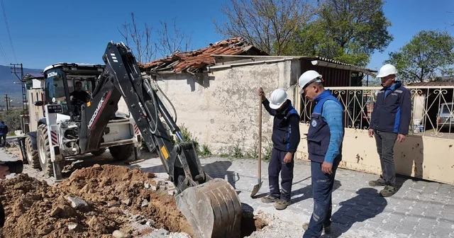 Yatağan Dere Mahallesi nde içme suyu hatları yenileniyor Muğla Haberleri