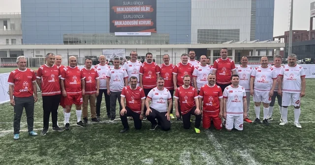 TÜGVA İzmir liseler arası Gençlig futbol turnuvası heyecanı başladı AK Parti İzmir Milletvekili Mehmet Kasapoğlu: Spor; birleştiren, bir araya getiren, rehabilite eden ve iyileştiren bir olgu İzmir Haberleri