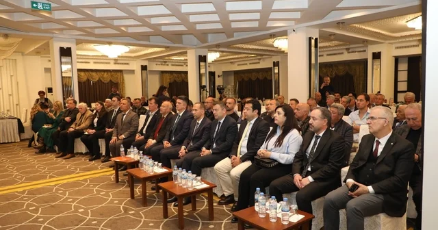 Niğde de elma üreticileri buluştu Niğde Haberleri