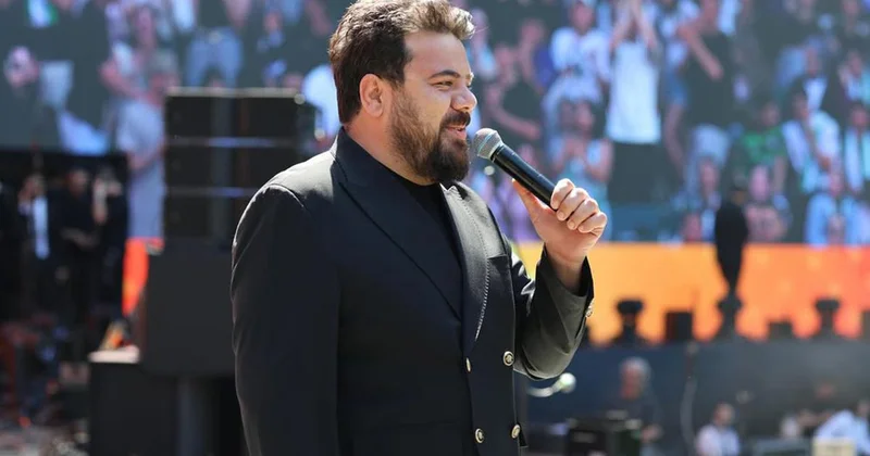 AK Parti nin sahnesine çıkan Eser Yenenler e her kesimden tepki var