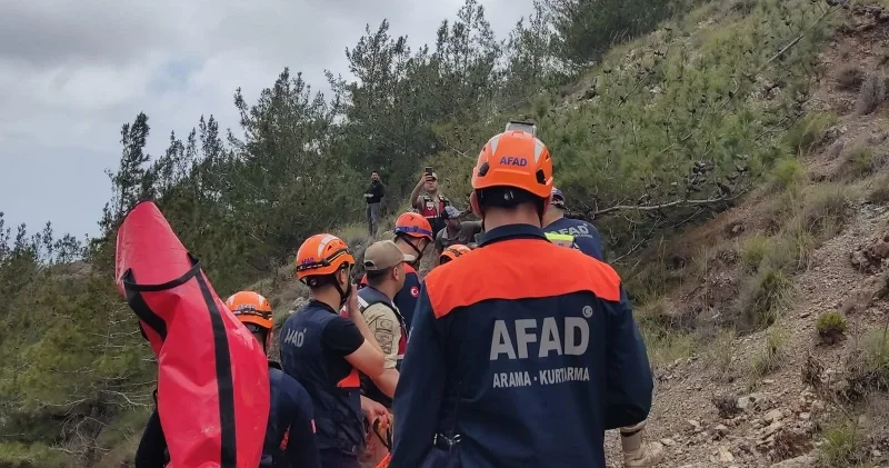 Hatay da bir kadın kekik toplarken yüksekten düştü: AFAD ekipleri tarafından kurtarıldı Gündem Haberleri