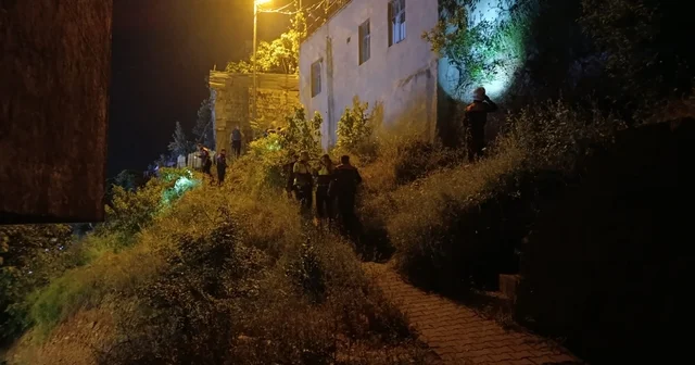 Sokak ortasında rastgele ateş açtı: 1 i kadın 2 kişi yaralandı Kahramanmaraş Haberleri