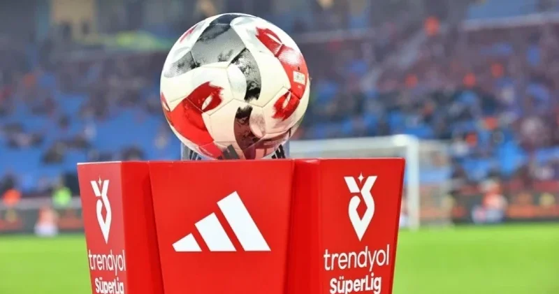 Süper Lig de son düşen takım belli oluyor: İşte 4 maçın canlı skoru Futbol Haberleri
