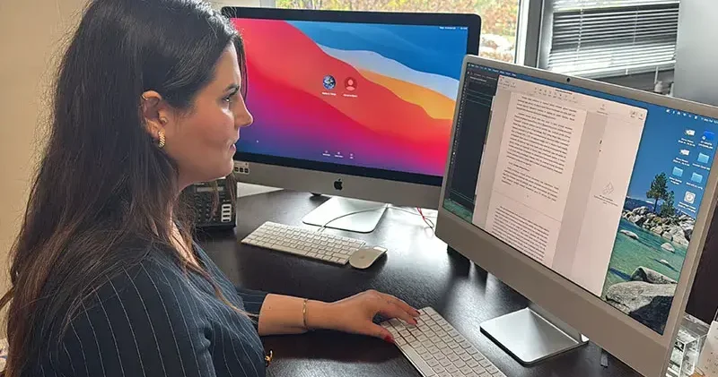 Sanal medya, gençlerin kimliklerini yeniden inşa ettikleri bir platform niteliği taşıyor