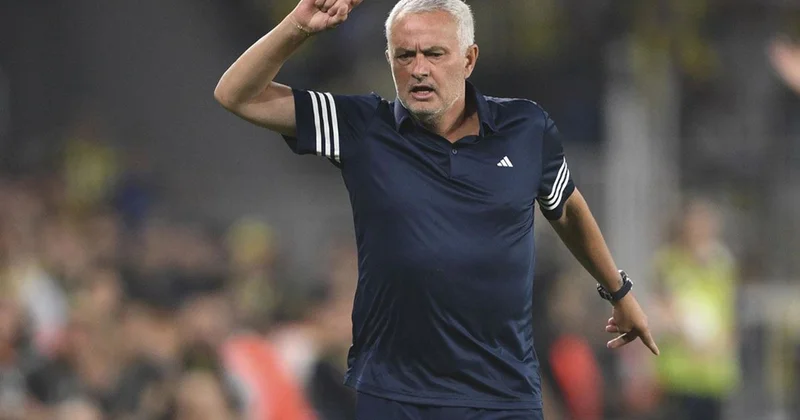 Mourinho üzgün! Namağlup tamamladığı ligi kaçıncı bitirdiğine inanamayacaksınız