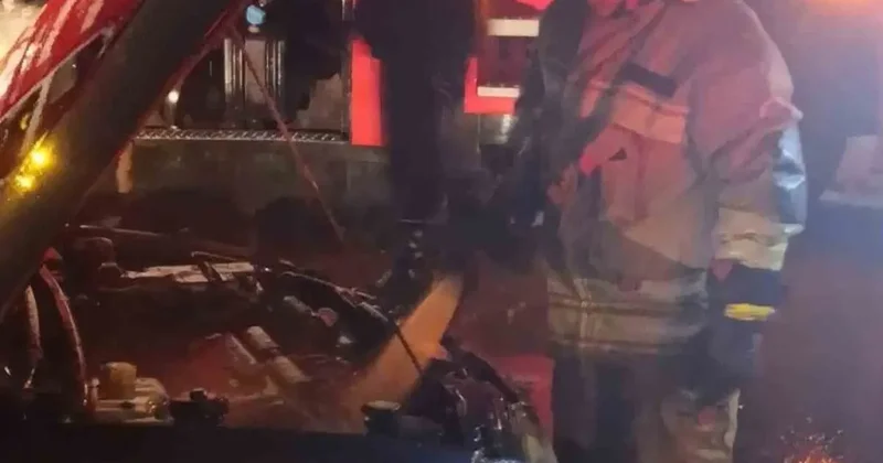 İskenderun’da araç yangını
