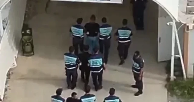 Mersin de çiftçilerden haraç isteyen şebeke çökertildi: 5 tutuklama VİDEO İZLE