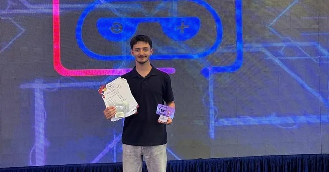 Nallıhan da lise öğrencisi İTÜRO 26 Robot Olimpiyatlarında birinci oldu Ankara Haberleri