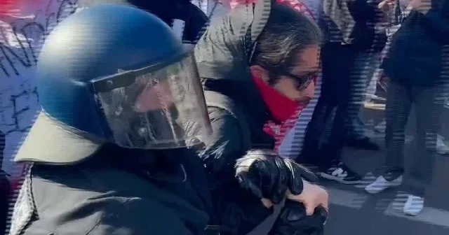 Berlin’de Alman polisinden Nakbe yürüyüşüne sert müdahale: Çok sayıda gözaltı var VİDEO İZLE