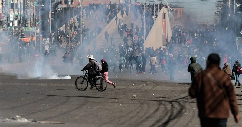 Bolivya da Protesto Olayları: 57 Gözaltı