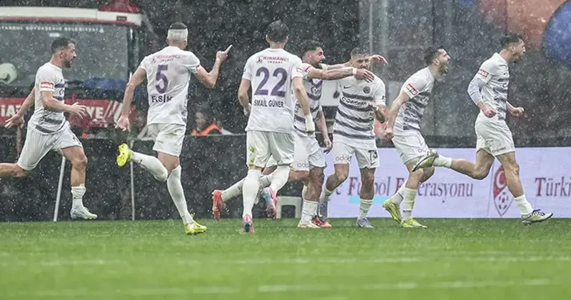 52 Orduspor TFF 2. Lig de! Müthiş geri dönüş... Ayvalıkgücü Belediyespor 52 Orduspor maç sonucu 1 2 Fanatik Gazetesi Futbol Haberleri Spor