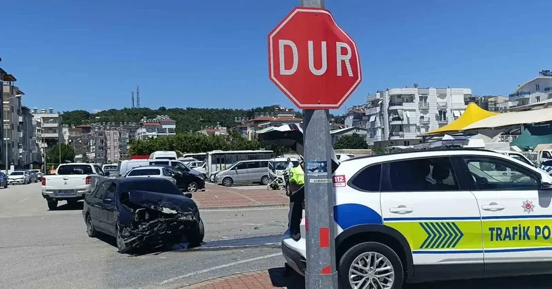 Manavgat’ta aşırı hız kaza yaptırdı: 2 yaralı