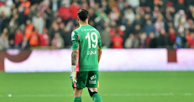 Galatasaray da sakatlık! Oyuna devam edemedi