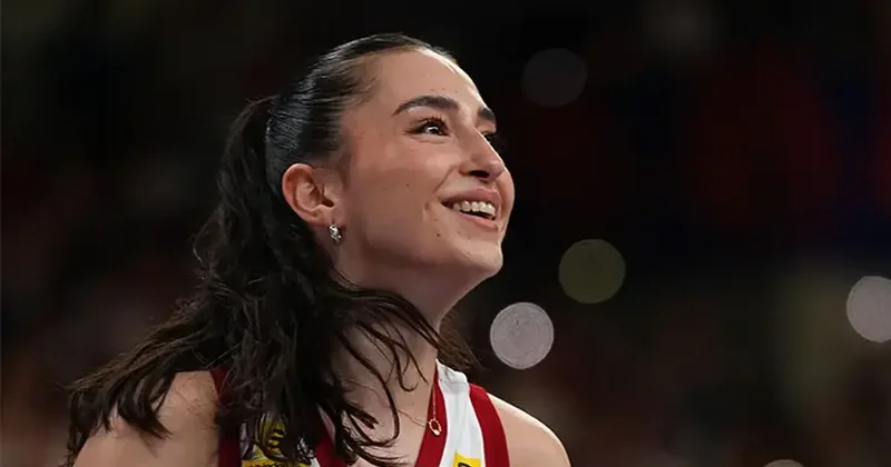 Milli voleybolcu Saliha Şahin: Evimizde oynamanın avantajını yaşadık Voleybol Haberleri Spor