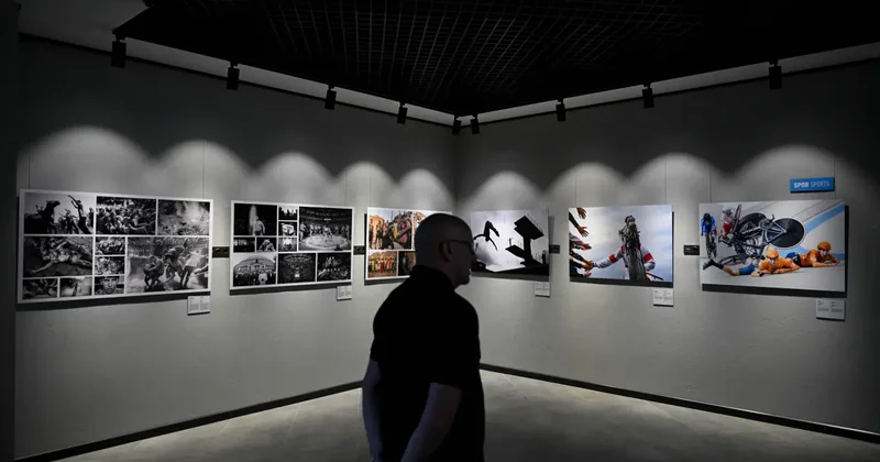 Dünyanın en çarpıcı kareleri Ankara da! İstanbul Photo Awards sergisi açıldı