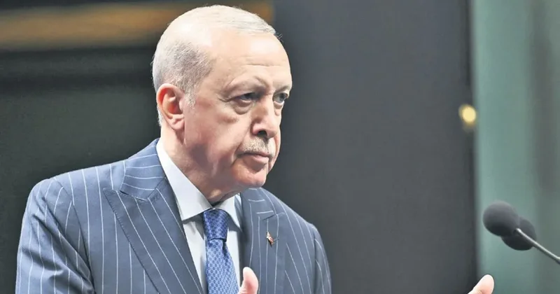 Gözlerinden öpüyorum morallerini bozmasınlar