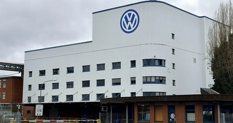 Volkswagen de daralma sinyali: Volkswagen fabrikasını savunma sanayisine mi devredecek?