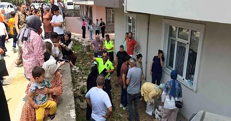 Orhangazi’de otomobil apartman bahçesine uçtu: 2 yaralı