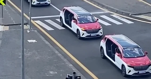 Togg limuzinler Ankara sokaklarında trafiğe çıktı VİDEO İZLE