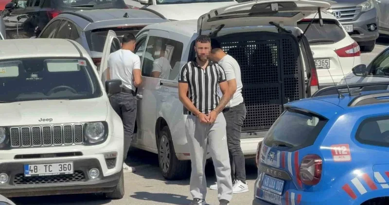 Bodrum’da peş peşe açılan ateşte yoldan geçen vatandaş yaralandı Muğla Haberleri