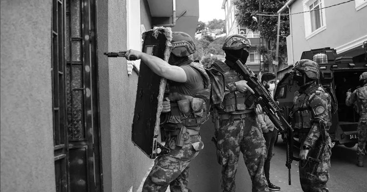 İçişleri Bakanlığı açıkladı! 24 ilde 32 ayrı suç örgütüne operasyon