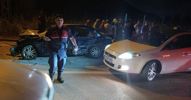 Kocaeli de direğe çarpan otomobile arkadan gelen başka bir araç çarptı: 1 ölü Kocaeli Haberleri Habertürk Yerel Haberler