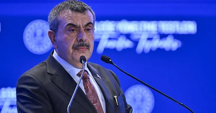 Bakan Tekin rakamları paylaştı: Dünyaya örnek gösterilecek bir altyapı sağladık 2025 2026 eğitim öğretim yılında 750 bin sınıfta ders yapıldı
