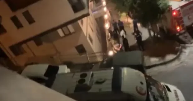 İstanbul haberleri Kağıthane de kan donduran olay! Korkuluklara kabloyla asılı ceset bulundu 17 Haziran 2026
