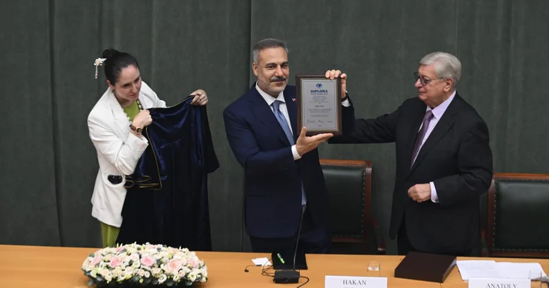 Bakan Fidan a Moskova Devlet Uluslararası İlişkiler Enstitüsünden fahri doktora ünvanı