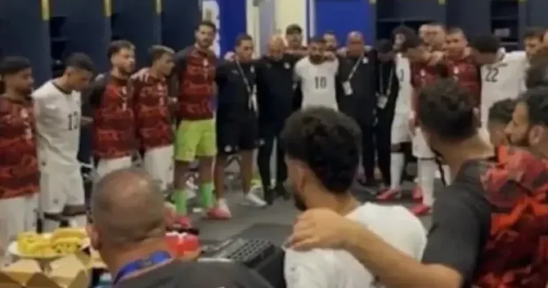 Dünya Kupası nda duygu dolu anlar! ilk maça Fatiha ve İhlas suresi okuyup çıktılar