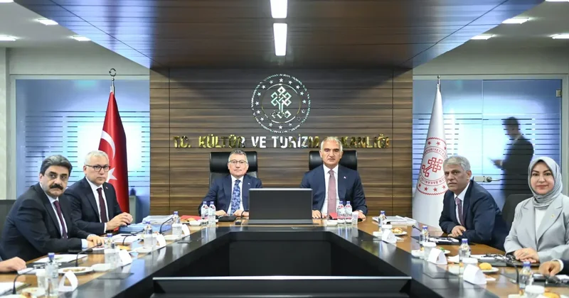 Bakan Ersoy Sivas heyetini kabul etti!