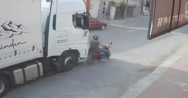 Tırın kör noktasında kalan motosikletli ölümden döndü