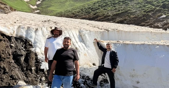 Berivanlar için karla mücadele: 3 bin 300 rakımlı mezra yolunda zorlu mesai Van Haberleri Habertürk Yerel Haberler