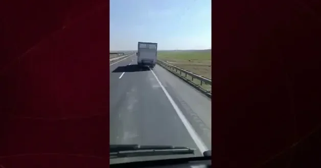 Uyan arkadaş! Viranşehir yolunda hayat kurtaran korna sesi