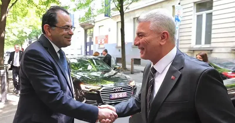 Bakan Bolat, Belçika Diyanet Vakfı nı ziyaret etti