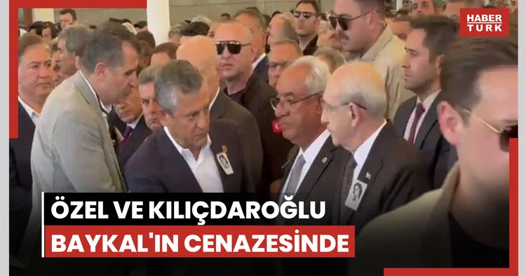 Özel ve Kılıçdaroğlu Baykal ın cenazesinde
