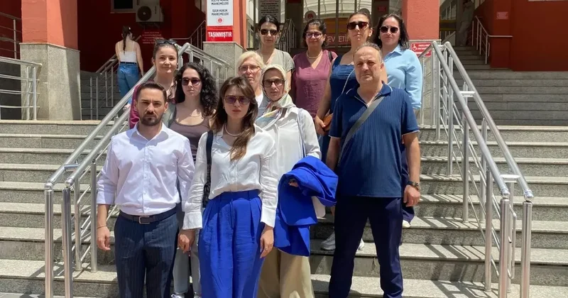 AVM deki taciz skandalında pişkin savunma! Telefon kabinin önüne düştü