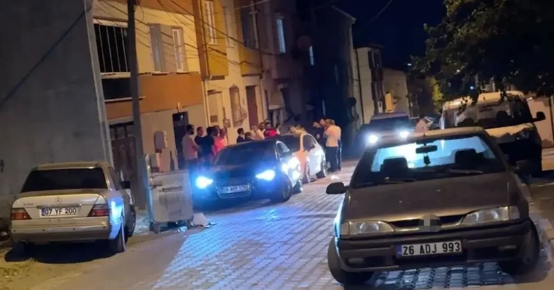 Eskişehir de iki grup arasında taşlı sopalı kavga: 1 i polis 7 yaralı