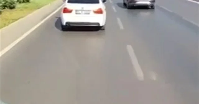 İtfaiyeye yol vermeyen sürücüye ceza uygulandı, otomobili trafikten menedildi Antalya Haberleri Habertürk Yerel Haberler