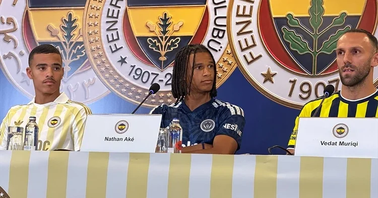 Fenerbahçe Muriqi, Ake ve Greenwood ile sözleşme imzaladı: Şampiyon olup tarih yazabiliriz!