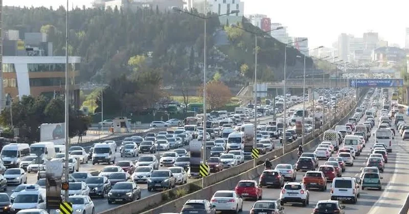 Türkiye nin otomobil tercihleri tamamen değişti: Beyaz renk ve dizel tahtını kaptırdı Sözcü Gazetesi