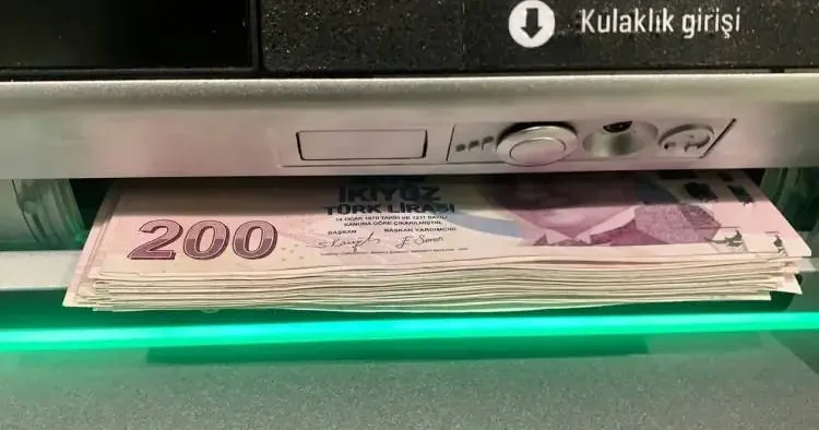 Emeklilere zamlı maaş ödemeleri başlıyor! Taban aylık alanlar dikkat